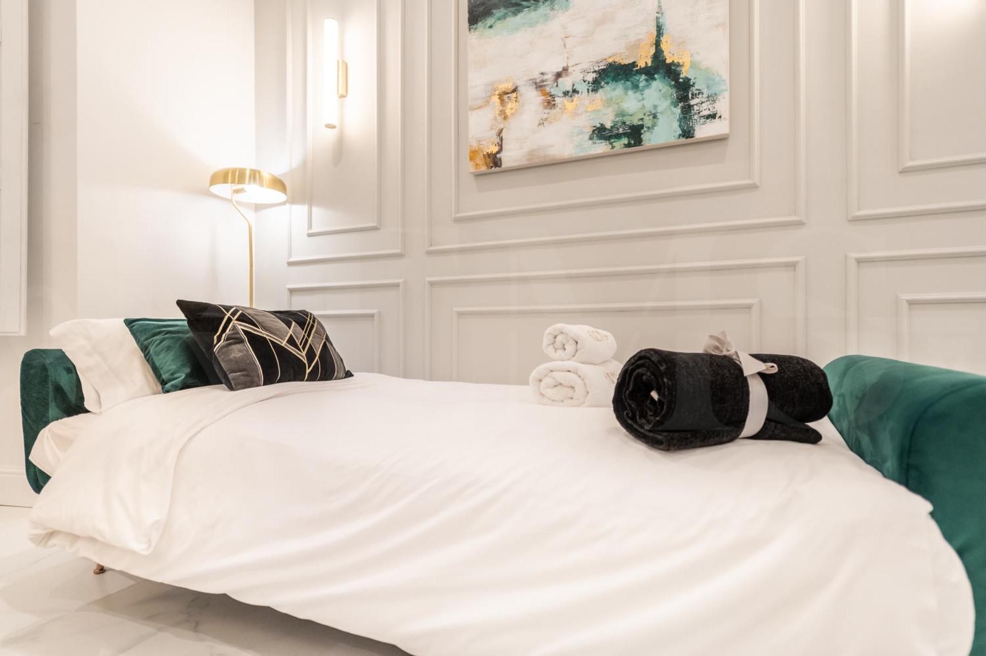 Glamorous Flat In The Heart Of Malaga By Rems Kültér fotó